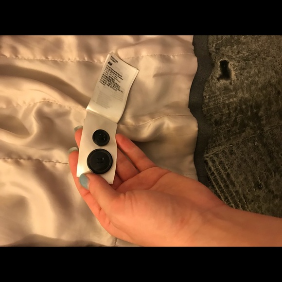 Lighter Gray Fitted H&M Blazer - Picture 2 of 3